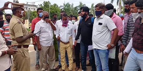 லட்சக்கணக்கானோரை ஏமாற்றிய சீட்டு நிறுவனம்! வட்டிக்கு ஆசைப்பட்டு ஏமாந்த மக்கள்