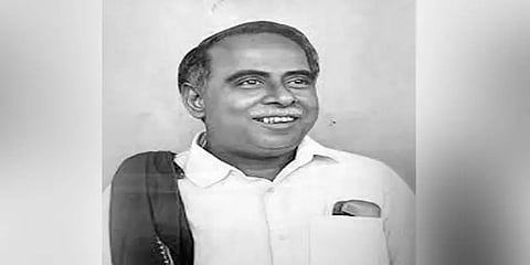 "தென்னாட்டு பெர்னாட்ஷா" அறிஞர் அண்ணாவின் பிறந்தநாள் இன்று !