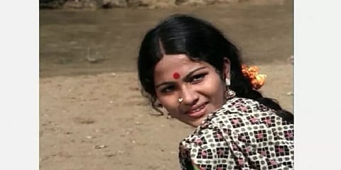நம் இனிய ’பெண்’ நிலா! – நடிகை ஷோபாவின் பிறந்தநாள் இன்று!