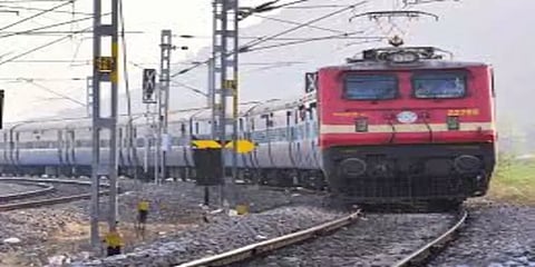 சென்னையிலிருந்து வெளி மாநிலங்களுக்கு சிறப்பு ரயில்கள்