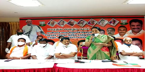 மக்களின் கருத்துக்களை கேட்டு சட்டம் இயற்ற வேண்டிய அவசியமில்லை - வானதி சீனிவாசன்.