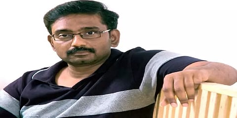 ஓடிடி தளங்களைக் கடந்தும் தியேட்டர்கள் வாழும்: இயக்குநர் வசந்தபாலன்