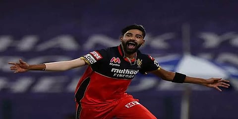 32 ரன்களுக்குள் 5 விக்கெட் காலி... முகமது சிராஜ்-ன் மாஸ் பவுலிங்கில் சரிந்த கொல்கத்தா!