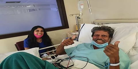 கபில்தேவ் நலமுடன் இருக்கும் புகைப்படம் வெளியீடு