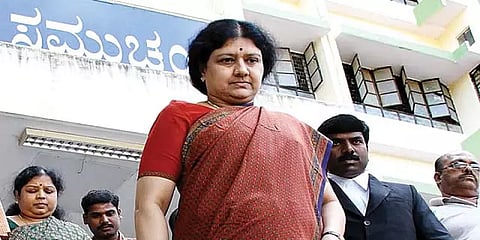 ரூ.10.10 கோடி அபராதத் தொகையை செலுத்தினார் சசிகலா!