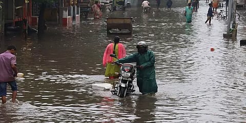 புயல் கரையை கடந்தாலும் வெளியே வரவேண்டாம் - ஐ.ஜி ஜெயராம்