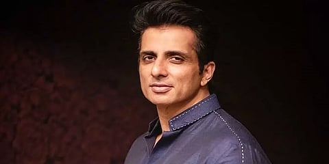 “விவசாயிகள் என் கடவுள்” - விவசாயிகள் போராட்டத்திற்கு ஆதரவாக சோனு சூட் ட்விட்