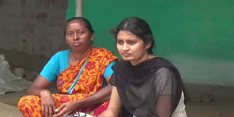 ஆன்லைன் சூதாட்ட மோகம்; மனைவியின் 30 சவரன் நகைகளை விற்ற காதல் கணவன்