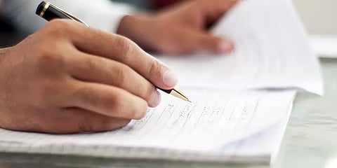 மனைவி மிரட்டுவதாக விடுப்பு எடுத்த காவலர் - வைரலான கடிதம்