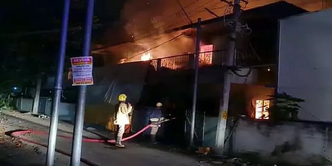 கோவை: மருந்து குடோனில் ஏற்பட்ட தீ விபத்தில் பலகோடி மதிப்புள்ள மருந்துகள் எரிந்து சேதம்