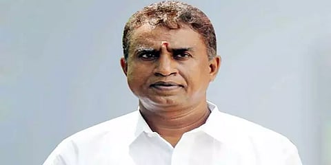 நமக்குள் இருப்பது அண்ணன் – தம்பி பிரச்னை, நம் எதிரி திமுகதான் : அமைச்சர் எஸ்.பி.வேலுமணி