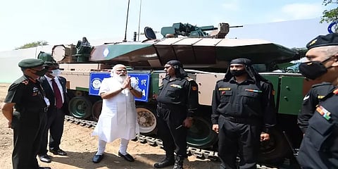 ஹெலிகாப்டரில் இருந்து சேப்பாக்கம் மைதானத்தை பார்த்த மோடி!