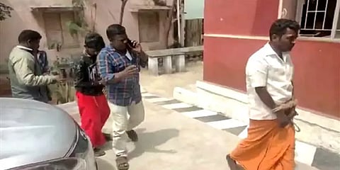 திண்டுக்கல்: கஞ்சா வழக்கில் தலைமறைவாக இருந்த நபர் உட்பட 4 பேர் கைது..ரூ.10 லட்சம் பறிமுதல்