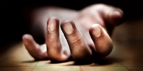 உ.பி: ஒன்றாக கட்டப்பட்டிருந்த 3 சிறுமிகள்... 2 பேர் உயிரிழப்பு... கொலையா? காரணம் என்ன?