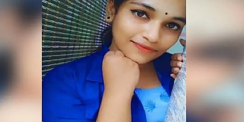 ஐஸ் கிரீமில் எலி மருந்து: தவறுதலாக சாப்பிட்ட மகன், சகோதரி உயிரிழப்பு - தாய் கைது!