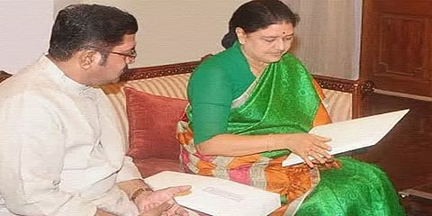 “சசிகலாவுக்காக அமமுக தலைவர் பதவி காலியாக உள்ளது” - டிடிவி தினகரன்