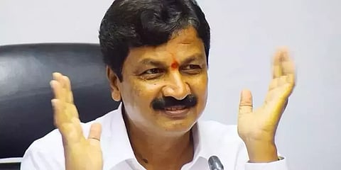 பாலியல் சிடி விவகாரம்: கர்நாடகா அரசுக்கு தலைவலி... என்ன செய்யப்போகிறார் எடியூரப்பா?
