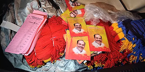 வேலூர்: அணைக்கட்டு தொகுதி அதிமுக வேட்பாளர் உட்பட 4 பேர் மீது 4 பிரிவுகளில் வழக்குப்பதிவு