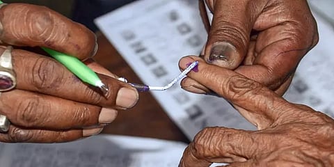 சென்னையில் 8,991 பேரில் வெறும் 17 கொரோனா நோயாளிகளே வாக்களிக்க விருப்பம்