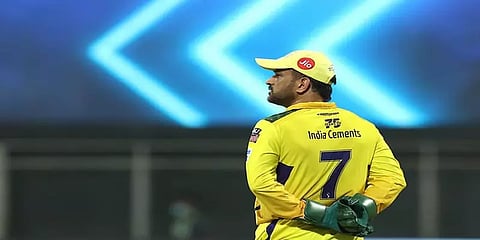 "தோனி ரிலாக்சாகவே களமிறங்கலாம்" பிரையன் லாரா யோசனை!