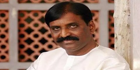 திருமண மண்டபத்தை மருத்துவமனையாக மாற்ற முடிவெடுத்தால் எங்கள் மண்டபத்தை தருகிறோம்- வைரமுத்து