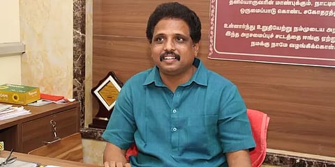 தடுப்பூசிக்காக தொகுதி நிதியிலிருந்து ரூ.1 கோடி தருகிறேன் - ஒப்புதல் கோரும் மதுரை எம்பி