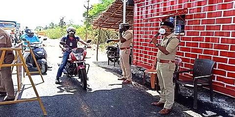 கொரோனா ஊரடங்கை மீறியதாக காஞ்சிபுரம் சரகத்தில் இதுவரை 2014 வாகனங்கள் பறிமுதல்!