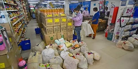தமிழகத்தில் இன்றும் நாளையும் கடைகளுக்கு அனுமதி