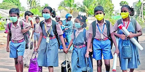 தமிழகத்தில் பள்ளிகள் திறப்பு எப்போது? - அரசு தகவல்