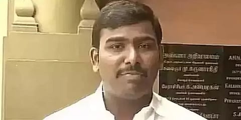 திமுக பிரமுகர் தமிழன் பிரசன்னாவின் மனைவி தற்கொலை