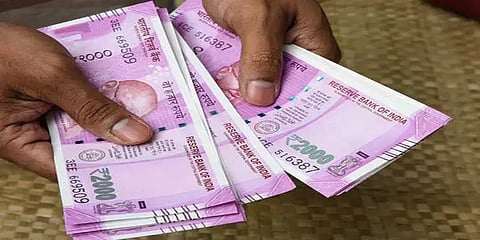 ரூ.2000, மளிகைப் பொருட்கள் தொகுப்பு இன்றுமுதல் விநியோகம்