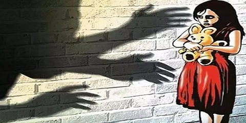 சென்னை: ஆண் நண்பருடன் தோழியின் பிறந்தநாள் விழாவிற்குச் சென்ற சிறுமிக்கு நேர்ந்த கொடூரம்!