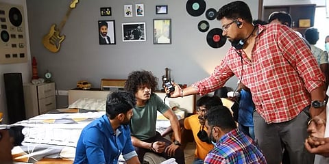அஸ்வின், புகழ் நடிக்கும் 'என்ன சொல்லப் போகிறாய்' படப்பிடிப்பு ஆரம்பம்