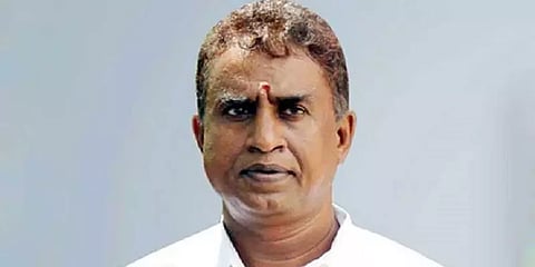 வேலுமணி மீதான புகார் குறித்து விசாரணை - நீதிமன்றத்தில் தமிழக அரசு தகவல்