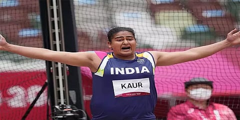 பயிற்சிக்கு ஷூ வாங்க சிரமப்பட்ட கமல்ப்ரீத் கவுர்... விடாமுயற்சியும் விஸ்வரூப வெற்றியும்.!