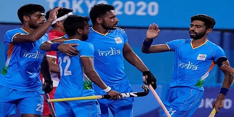 ஹாக்கி: 2வது நிமிடத்திலே கோல் அடித்த பெல்ஜியம் - அடுத்தடுத்து 2 கோல் அடித்த இந்திய அணி
