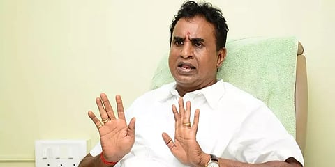 ரூ.811 கோடி மதிப்பிலான ஒப்பந்தங்களை நெருக்கமானவர்களுக்கு ஒதுக்கீடு செய்த எஸ்.பி வேலுமணி?