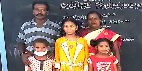 1330 குறளை எப்படி கேட்டாலும் அசராமல் கூறி அசத்தும் 8-ஆம் வகுப்பு மாணவி