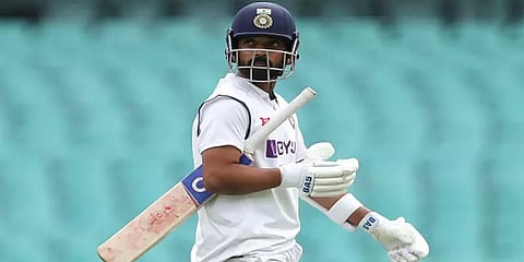 "Thank you Rahane" - ரன் குவிக்க தவறும் ரகானேவை ட்ரோல் செய்யும் ரசிகர்கள்!