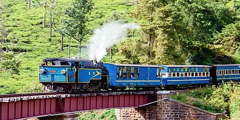 4 மாதங்களுக்குப் பின்னர் மீண்டும் துவங்கிய உதகை மலைரயில் சேவை - சுற்றுலா பயணிகள் மகிழ்ச்சி