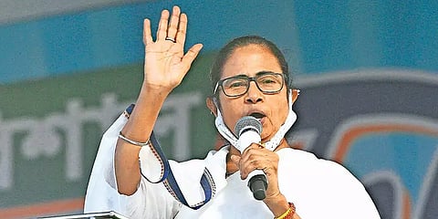 பவானிபூரில் மம்தாவின் வெற்றியை பறிக்க வியூகம் வகுத்த பாஜக