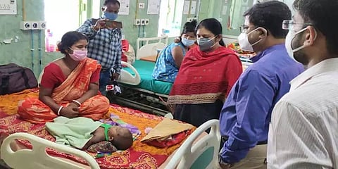 மேற்குவங்கம்: 130 குழந்தைகள் காய்ச்சலால் மருத்துவமனையில் அனுமதி