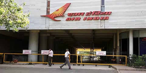 ஏர் இந்தியாவை வாங்கும் போட்டியில் டாடாவுக்கே வெற்றி வாய்ப்பு