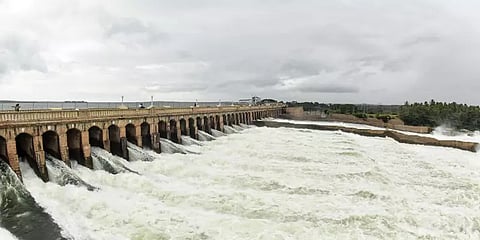 மழை காரணமாக கர்நாடக அணைகளுக்கு நீர்வரத்து அதிகரிப்பு