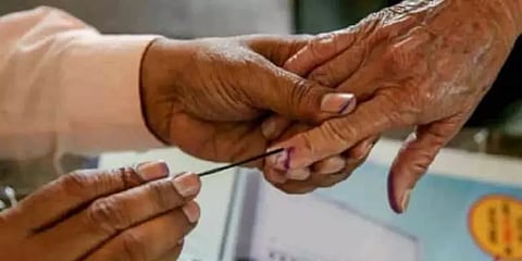 தமிழகத்தின் 9 மாவட்டங்களில் இன்று ஊரக உள்ளாட்சி தேர்தல்