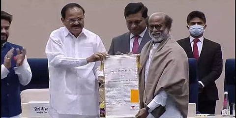தாதா சாகேப் பால்கே விருதை பாலசந்தருக்கு சமர்ப்பிக்கிறேன் - ரஜினிகாந்த்