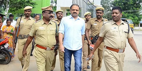 பேரறிவாளனுக்கு மேலும் ஒரு மாதம் பரோல் நீட்டிப்பு
