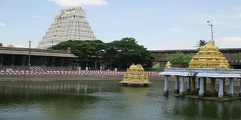 காஞ்சிபுரம் வரதராஜ பெருமாள் கோவிலில் பாராயணம் நடைமுறைகள் தொடர வழக்கு – நீதிமன்றம் உத்தரவு
