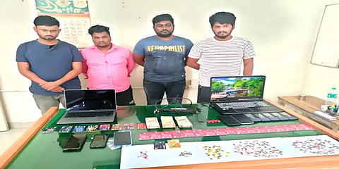 ஆன்லைன் சூதாட்டம் மூலம் ரூ.10 கோடி மோசடி: 4 இடைத்தரகர்கள் கைது