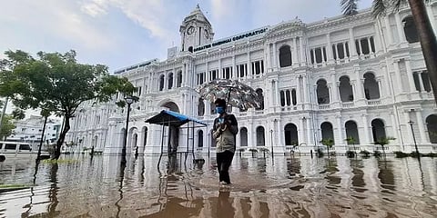 சென்னை: மழைநீர் தேங்கிய 144 இடங்களில் ரூ.120 கோடி மதிப்பில் வடிகால் பணிகளுக்கு ஆணை
